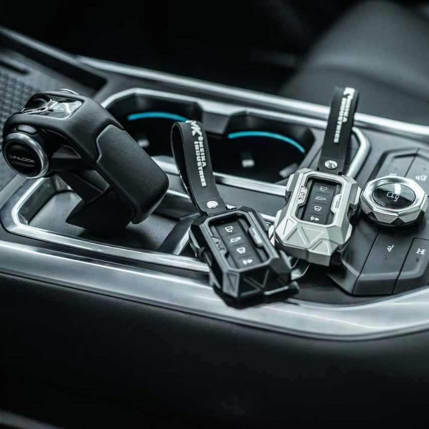 Чехол Meika на смарт ключ Tank 300/400/500/700 серебристый 3