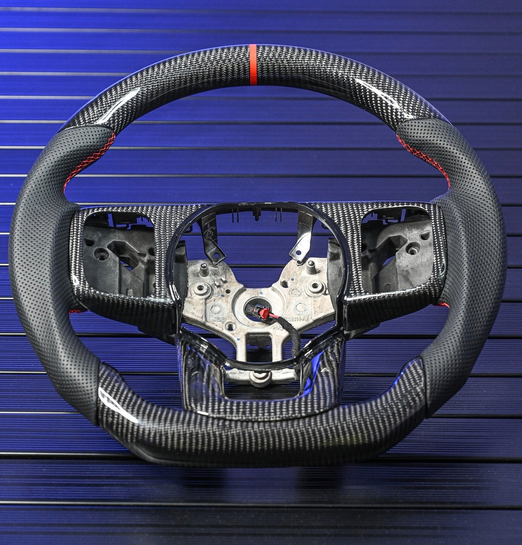 Tank 300 Руль карбоновый с функцией подогрева черный с красной отделкой 2