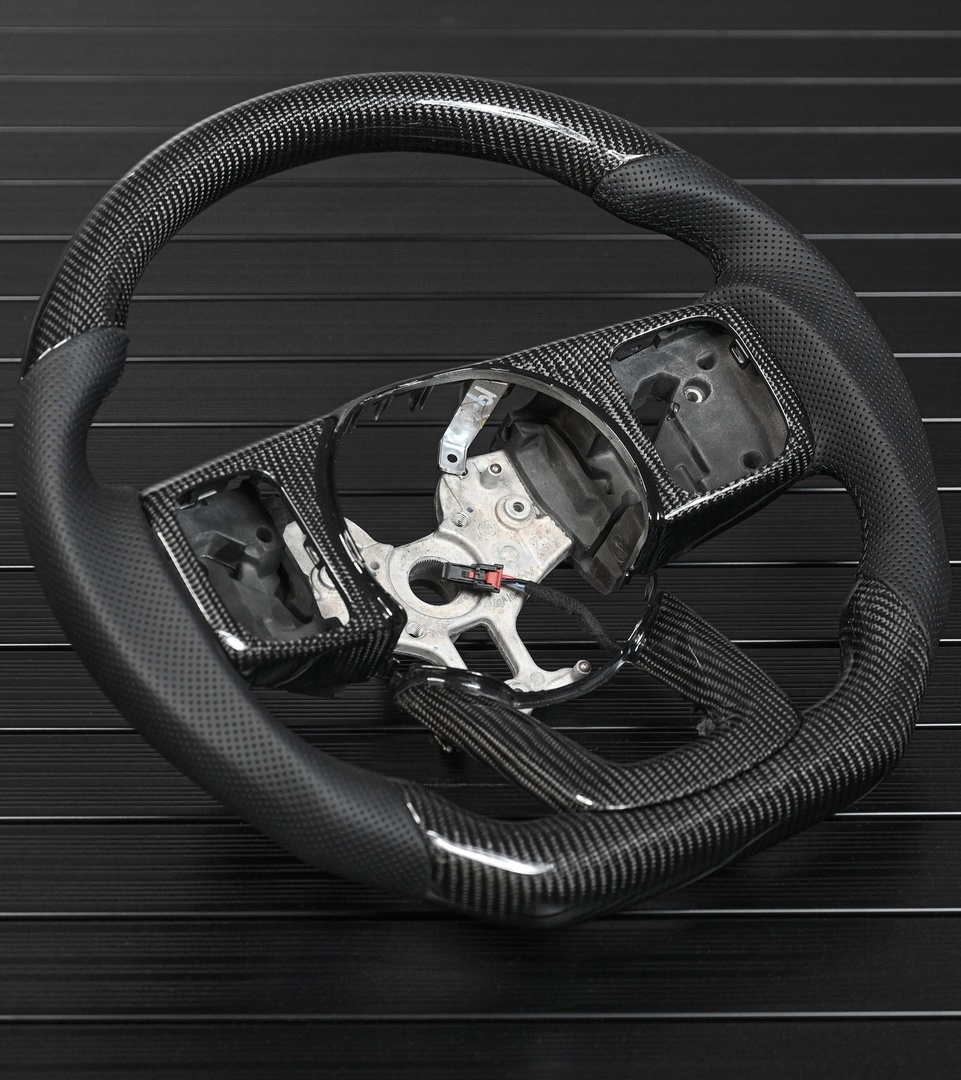 Tank 300 Руль карбоновый с функцией подогрева черный  3