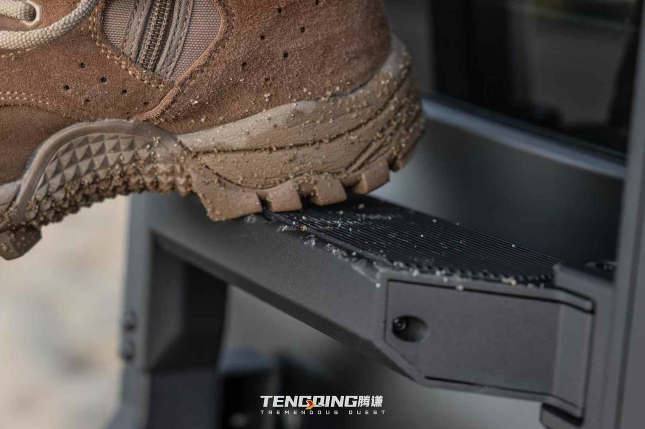 Tank 300 Боковая лестница Tengqing 2