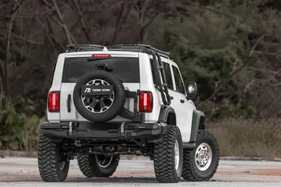 Усиленный кронштейн запасного колеса TQ для Tank 300 (City/Off-Road)  2